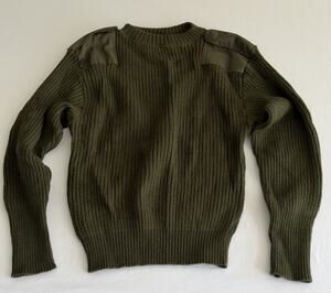 DSCP Military Wool Commando Sweater Olive Green Size 44 Elbow Shoulder Patches